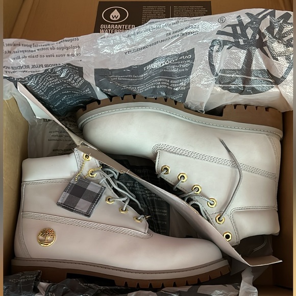 ♡BRAND NEW IN BOX Timberland™ Light Grey Genuine Nubuck Leather Boots♡ Size 5.5♡ - Picture 6 of 13
